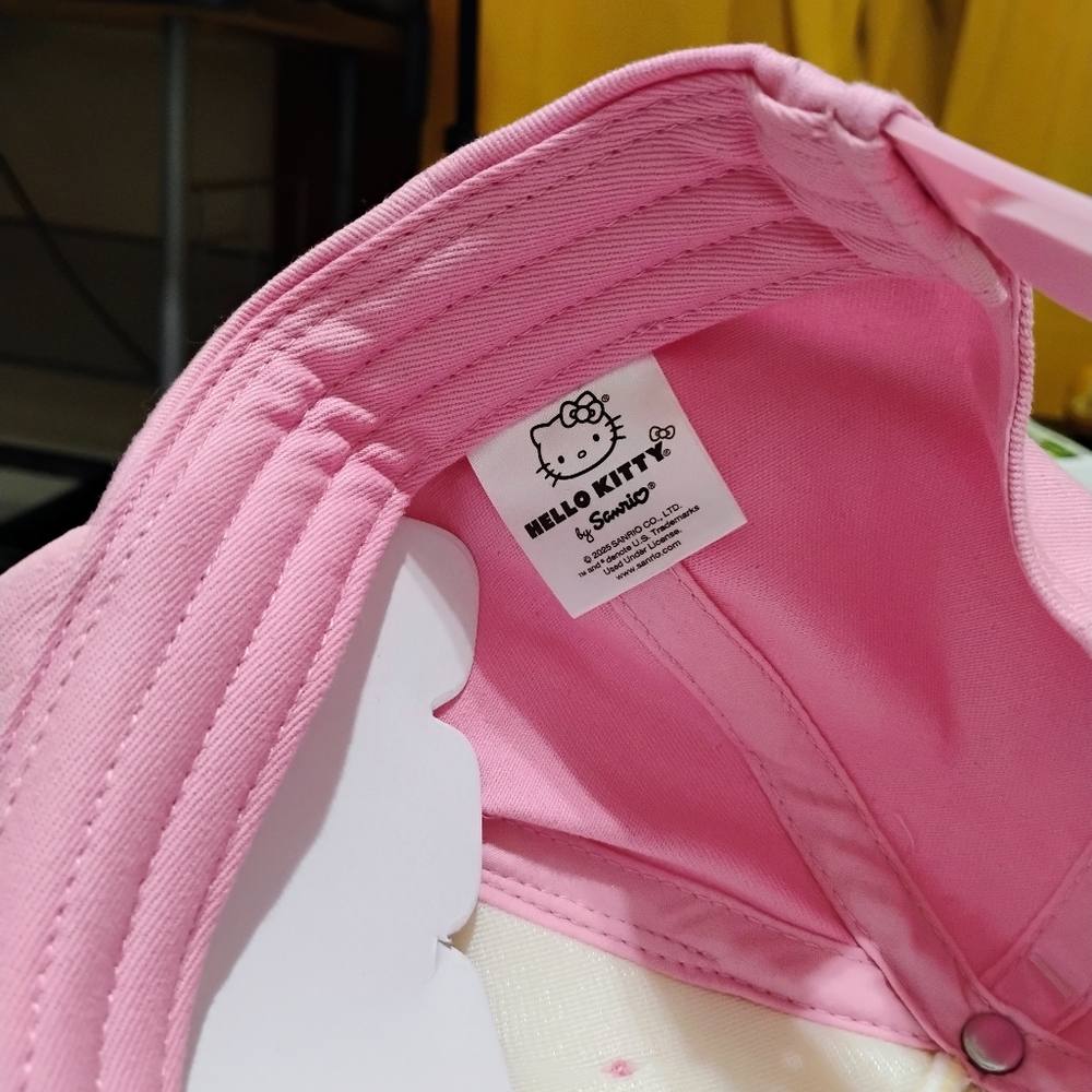 Hello Kitty, Snapback, Pink/White - Picture 3 of 3